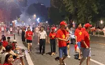 Trực tiếp: Hàng trăm ngàn người đổ về khu vực trung tâm chờ xem đại lễ 2-9