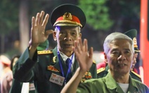 Hàng chục ngàn người thức trắng đêm hòa chung những ca khúc hòa bình mừng đại lễ
