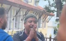 Video bộ trưởng Nepal van xin người biểu tình chỉ là video quay... hàng xóm
