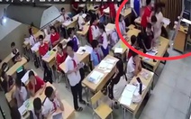 Hà Nội: Học sinh quật ngã cô giáo trong lớp, những học sinh khác không ai can ngăn