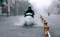 Siêu bão Ragasa hút gió gây mưa to kết hợp triều cường, TP.HCM dễ ngập nặng