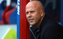 HLV Arne Slot trách học trò sau thất bại của Liverpool