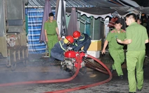 Phường Đức Nhuận thực tập chữa cháy cư xá Nguyễn Đình Chiểu