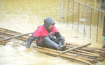 Hàng trăm hộ dân ở Thanh Hóa bỏ lại tài sản, chạy lũ trong đêm