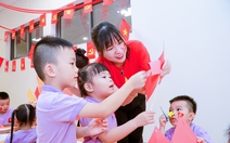 Sáng nay, thầy trò cả nước đón lễ khai giảng đặc biệt