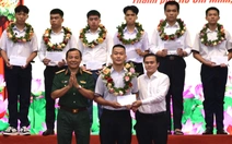 Bộ Tư lệnh TP.HCM khen thưởng 156 thí sinh trúng tuyển các học viện, trường quân đội