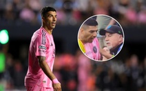 Luis Suarez bị cấm 6 trận vì... nhổ nước bọt vào đối thủ