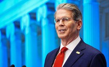 Mỹ cân nhắc bỏ trừng phạt Venezuela để bán dầu