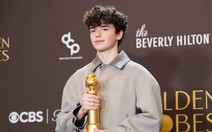 Cậu bé làm nên lịch sử khi nhận giải Quả cầu vàng ở tuổi 16