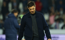 Cổ động viên Real Madrid thất vọng vì HLV Xabi Alonso bị sa thải