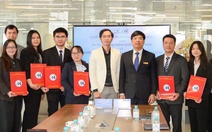 Biệt phái nhiều phó giáo sư, tiến sĩ đến làm việc tại Trung tâm Tài chính quốc tế TP.HCM