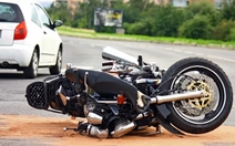 Bị phạt cả trăm tỉ chỉ vì va chạm xe máy ở 'tốc độ đi bộ', bất ngờ lật kèo ở 'phút 89'