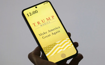 Nghị sĩ Dân chủ đòi điều tra điện thoại Trump Mobile
