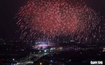 Pháo hoa rực sáng bầu trời thủ đô tại buổi tổng duyệt chương trình mừng Đại hội XIV của Đảng