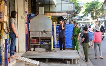 Lập lại trật tự vỉa hè phường Thạnh Mỹ Tây: Không cự cãi, người lấn chiếm tự tháo dỡ