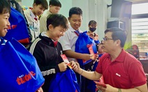 'Tết sẻ chia 2026' của báo Tuổi Trẻ: Mang hương xuân làm ấm áp vùng bị lũ dữ