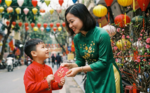 Cha mẹ lấy tiền lì xì của con, coi chừng bị phạt