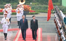 21 loạt đại bác chào mừng Tổng Bí thư, Chủ tịch nước Lào thăm cấp Nhà nước Việt Nam