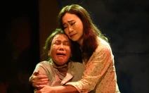 Vở Con gái chị Hằng gắn với nghệ sĩ Thanh Nga, nên Việt Hương thấy áp lực