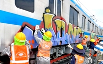 Cầu Mống lại tiếp tục bị vẽ bậy, bạn đọc bức xúc đề nghị truy tìm, phạt nặng người vi phạm