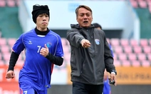 HLV Nguyễn Văn Đàn bị kỷ luật sau bàn thua gây tranh cãi