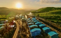 Xóm 'đất nuốt nhà' vui mừng về nhà mới cận Tết Nguyên đán