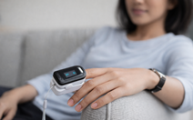 Không phải điện thoại, thiết bị y tế mới là 'món đeo tay' bán chạy nhất những năm tới