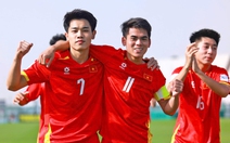 U23 Việt Nam đấu với U23 Jordan (hiệp 1): 2-0: Hiểu Minh nâng tỉ số