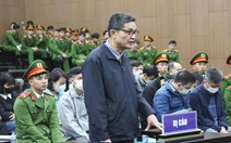 Cựu Cục trưởng An toàn thực phẩm bị đề nghị 20 năm tù vì cùng cấp dưới nhận gần 95 tỉ