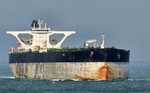 Mỹ giữ tàu chở dầu treo cờ Nga ở Bắc Đại Tây Dương, Matxcơva lên tiếng