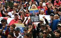 Hàng ngàn người xuống đường ở Venezuela yêu cầu Mỹ thả ông Maduro