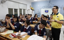 Tuyển sinh lớp 10 ở TP.HCM: Ít nhất 70% học sinh vào công lập