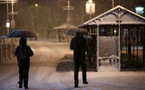 Bão Goretti đổ bộ châu Âu: Anh ban bố báo động đỏ, Pháp ghi nhận sức gió kỷ lục