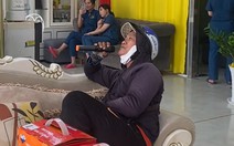 Xin quý khách thông cảm, đơn hàng đang bận... hát karaoke