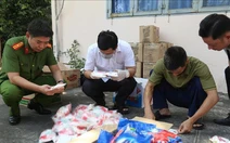 Phá đường dây sản xuất bột ngọt, nước mắm, bột giặt giả  ở TP.HCM