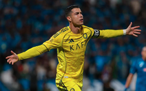 Cristiano Ronaldo ghi bàn ngay khi hết 'đình công' ở Al Nassr
