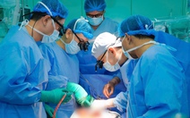 Trên đường về quê, nhiều nhân viên y tế quay lại bệnh viện thực hiện thành công 4 ca ghép tạng