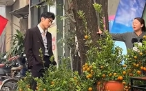 Thanh niên mua quất chơi Tết phong cách tổng tài