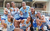 Không thể đến sân thi đấu vì bão tuyết, đội bóng chuyền lại bị phạt