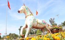 Ngựa hoa Sa Đéc chở đầy hoa tươi chào xuân 2026