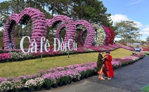 Mùng 2 Tết, du khách bắt đầu lên Đà Lạt nhưng chưa quá đông