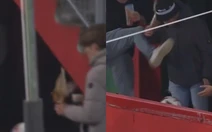 Một mũi tên trúng hẳn ba 'đích'