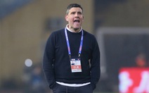 Mắng trọng tài ngoại té tát, HLV CLB Ninh Bình bị kỷ luật nặng