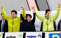 Bà Takaichi được người ủng hộ bắt tay mạnh đến mức bị sưng, phải hủy lịch lên TV