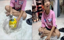 Bé gái đập muốn móp cả chày inox mà heo đất vẫn không vỡ