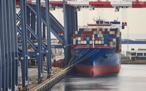 Thuế 10% vừa áp dụng, chính quyền Trump đã muốn nâng lên 15%