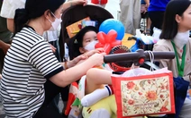 Nỗi lòng của những người mẹ có con mắc bệnh hiếm