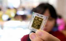 Giá vàng bạc giảm mạnh trong ngày vía Thần Tài