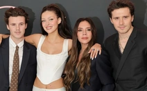 Victoria Beckham 'cầu xin' bạn bè đừng xen vào cuộc chiến gia đình