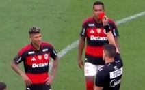 Cầu thủ phạm lỗi ở hiệp 1 đến hiệp 2 mới bị đuổi ở Siêu cúp Brazil